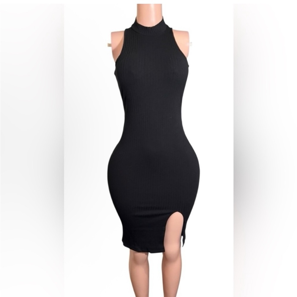 Black Sleeveless Dress-Medium